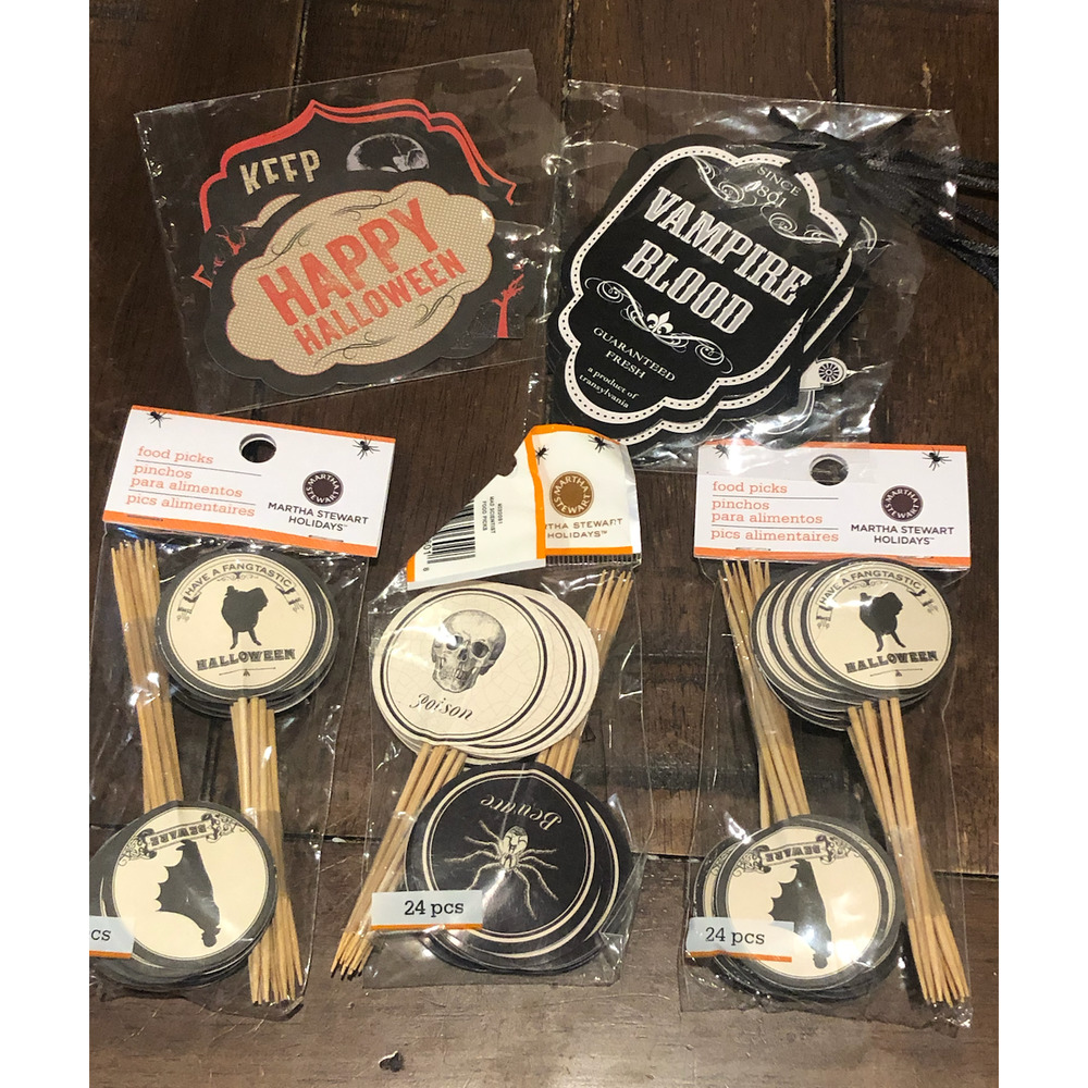 NWT MARTHA‎ STEWART Holidays Halloween Party Food Picks Cupcake Picks Toppers